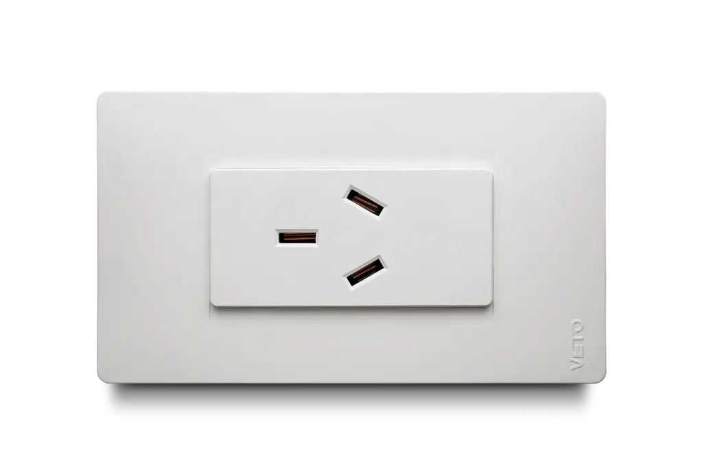 Toma Nema 10-20R 2P+T 220V Blanco Veto Premium